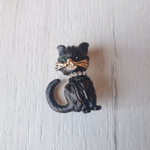 брошка с емайл котка