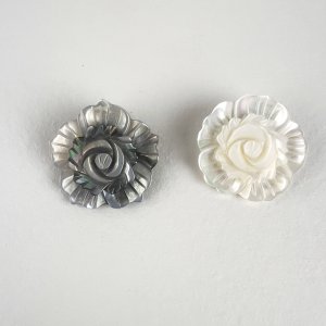 брошка цвете от седеф