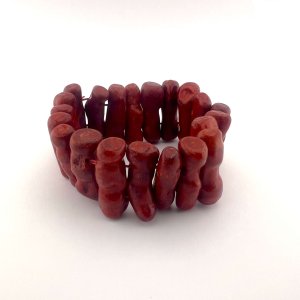 Гривна от корал